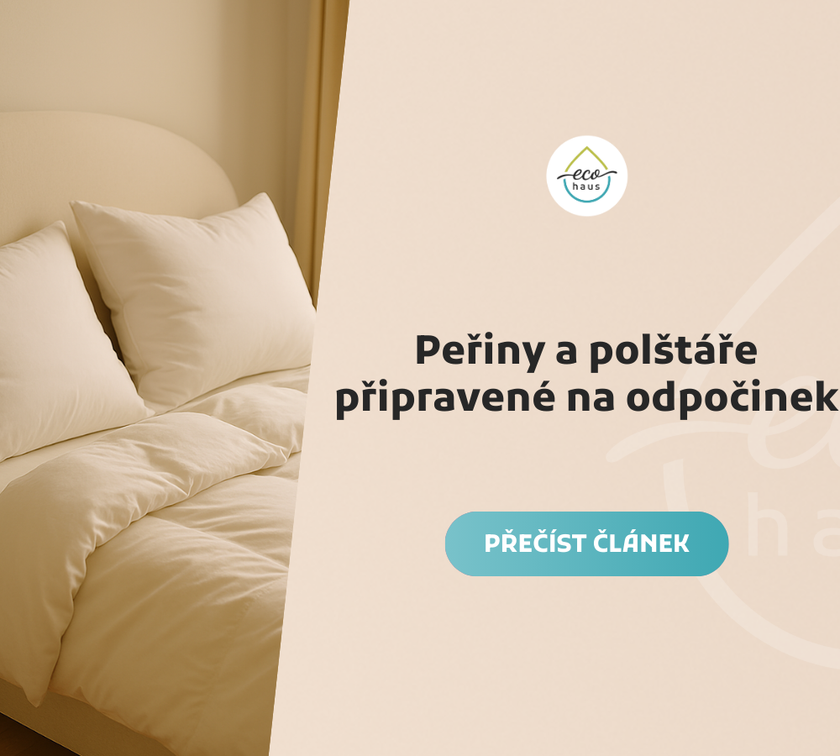Peřiny a polštáře připravené na odpočinek